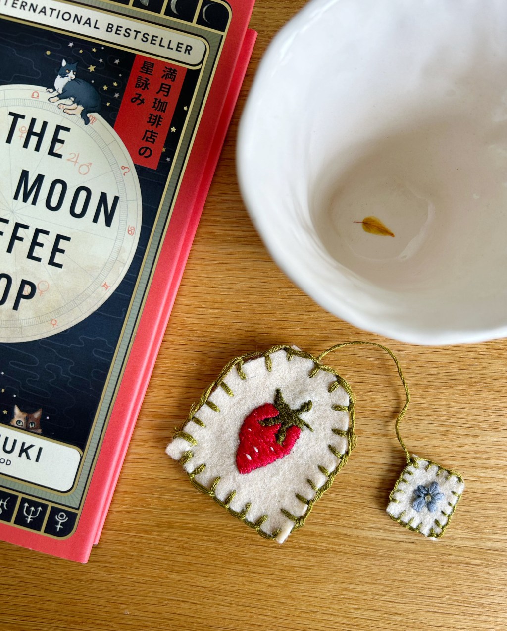 How To Make An Embroidered&nbsp;Bookmark